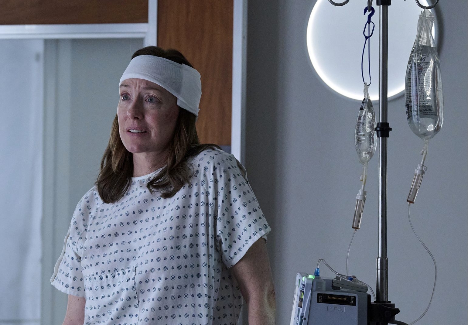 Doc Trailer Molly Parker Struggles In Fox Medical Drama