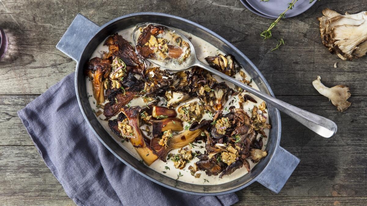 Roast Mushrooms Steal The Spotlight In A Vegetarian Spin On Stroganoff Los Angeles Times Roast Mushrooms Steal The Spotlight In A Vegetarian Spin On Stroganoff Los Angeles Times